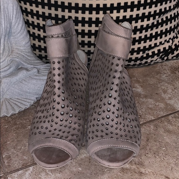 Cameron leather sandal - Picture 4 of 8